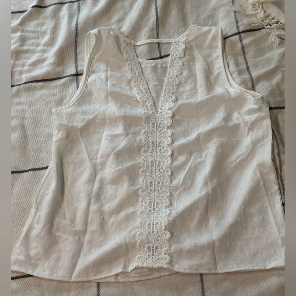 SHEIN White Eyelet Lace-Trim V-Neck Camisole